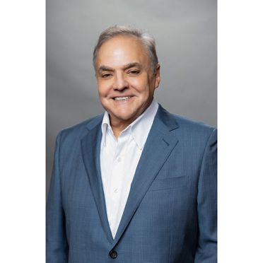 Headshot of Lee Schrager.